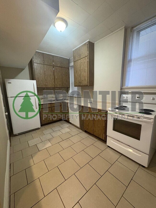 Building Photo - 3939 Magnolia Ave