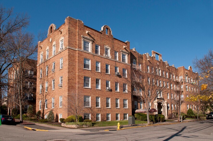 Ashland Apartments 180182 Ashland Ave Bloomfield NJ 07003