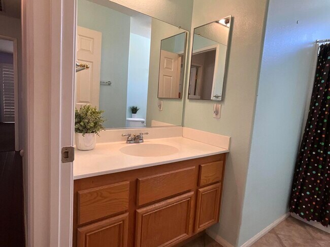 Building Photo - 79269 Paseo Del Rey