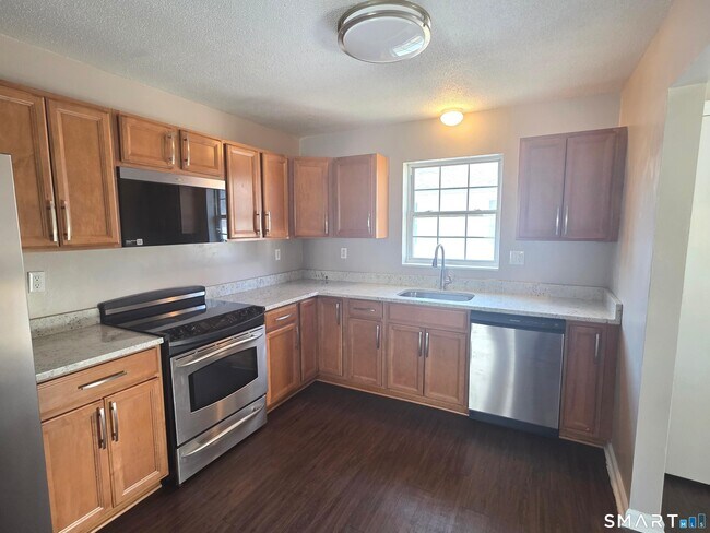 Building Photo - 15 Mc Donald Ave