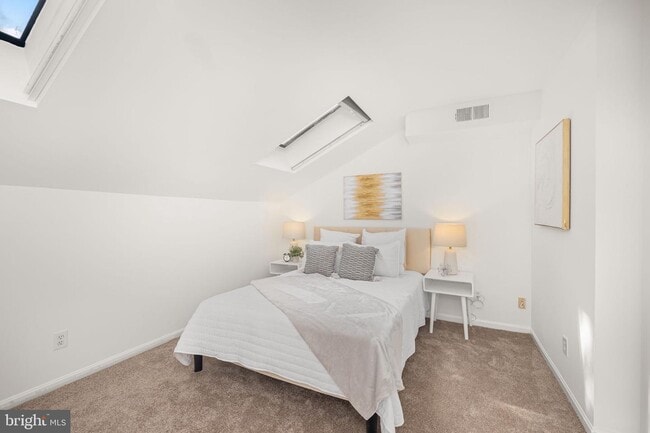 Building Photo - 1930 New Hampshire Ave NW