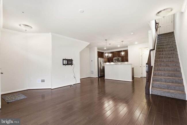 Building Photo - 637 Diamondback Dr