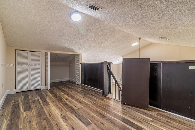 Building Photo - 7528 SW 95th Pl