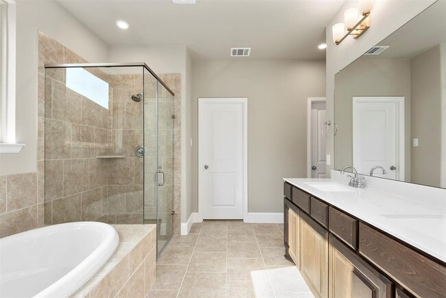 Building Photo - 22096 Volante Dr