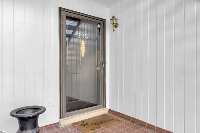 Building Photo - 925 Cleveland St