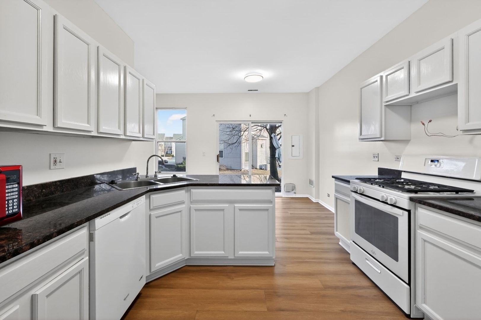 Building Photo - 708 Meadowridge Dr