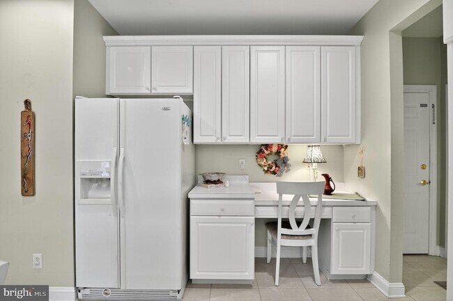 Building Photo - 20 Jasmine Rd