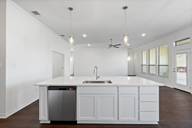 Building Photo - 7308 Caladium Dr