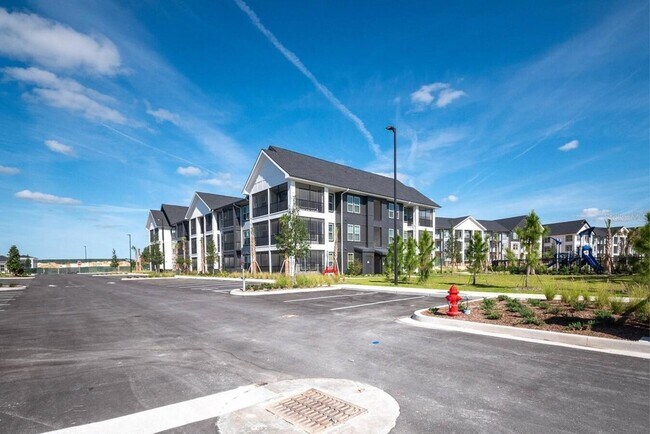 Building Photo - 3020 Base Blvd