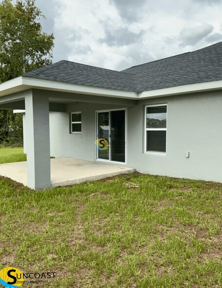 Building Photo - 8 Hemlock Cir Ln