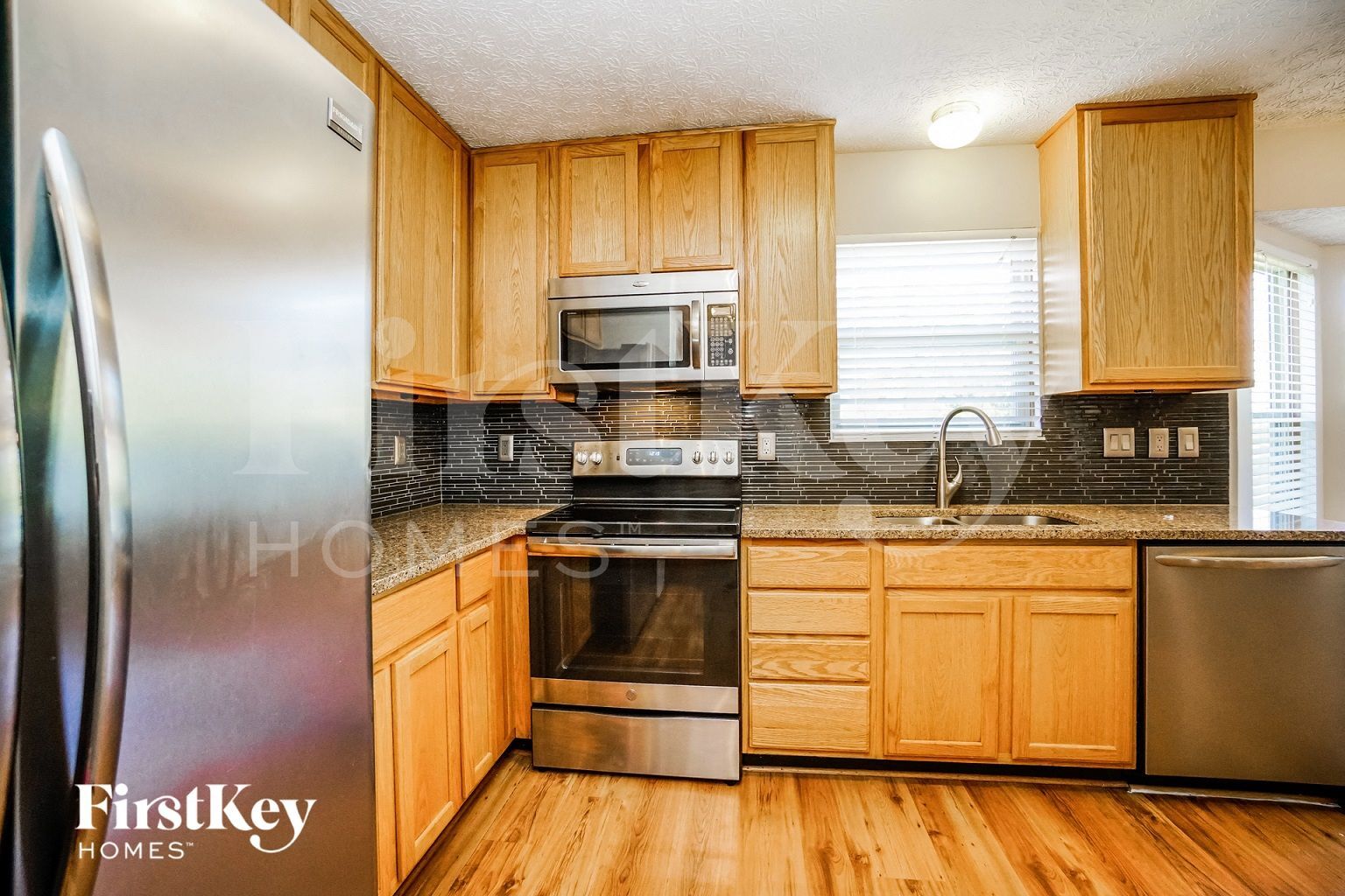 Building Photo - 5856 Oldenburgh Way