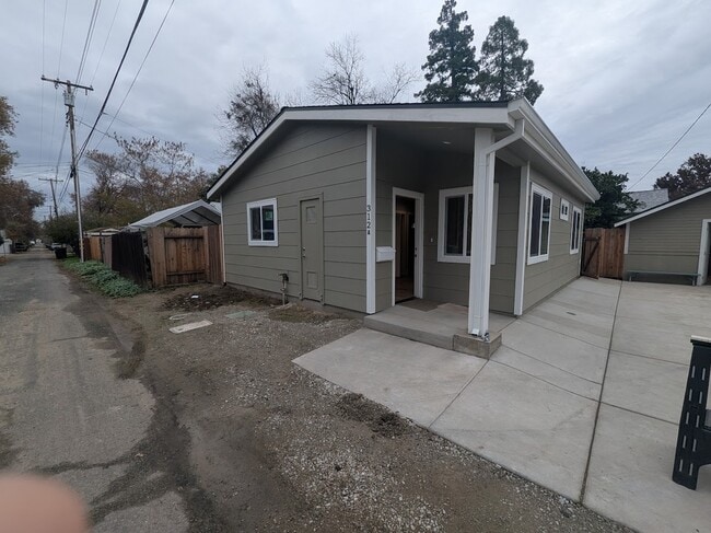 Building Photo - 312 Irene Ave