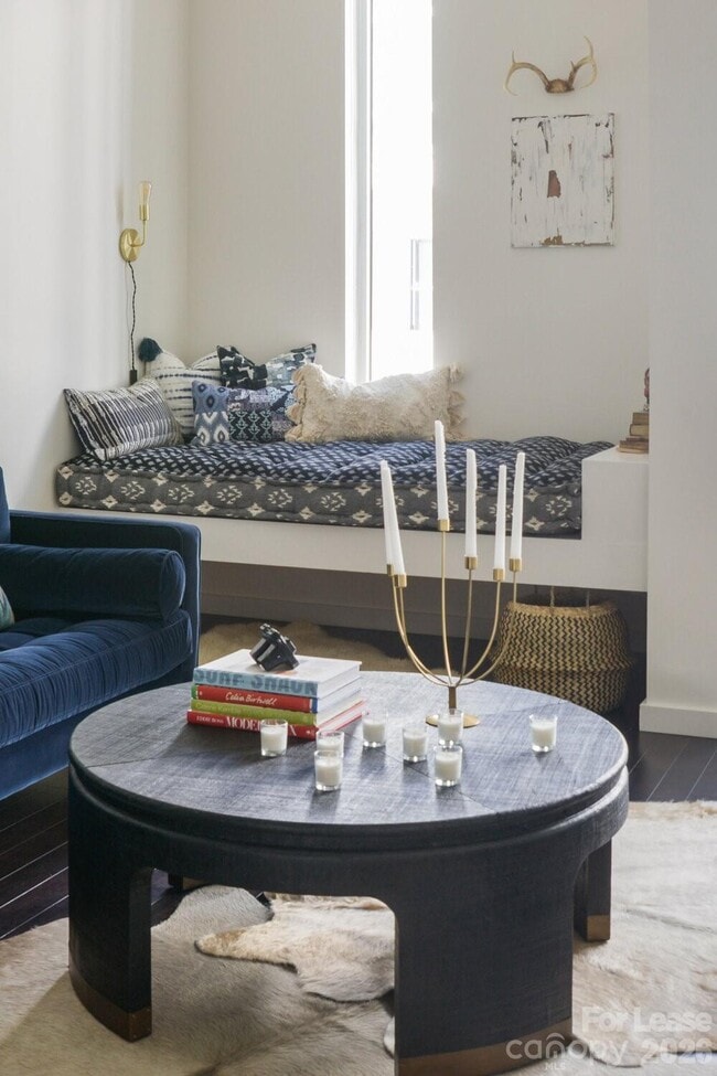 Building Photo - 341 Viburnum Way Ct