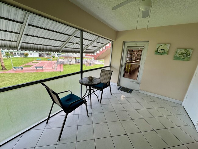 Building Photo - 5300 Washington St