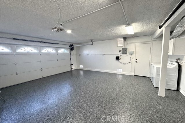 Building Photo - 9872 Kings Canyon Dr