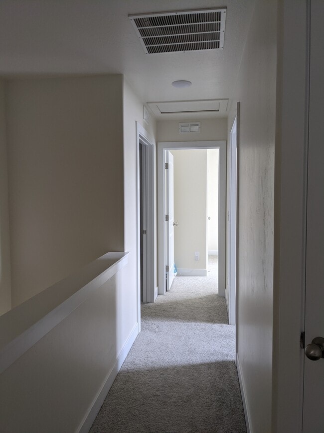 Building Photo - 4581 Flower Point