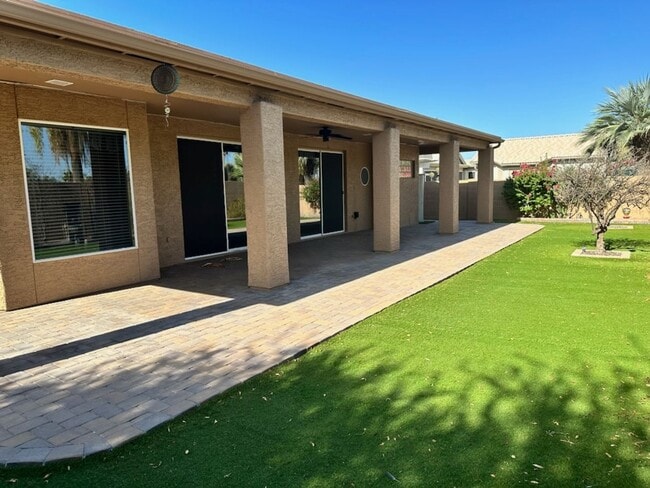 Building Photo - SunLakes beauty in Ironwood Country Club community