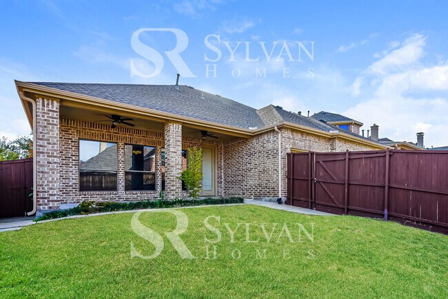 Building Photo - Gorgeous 4BR contemporary Home!