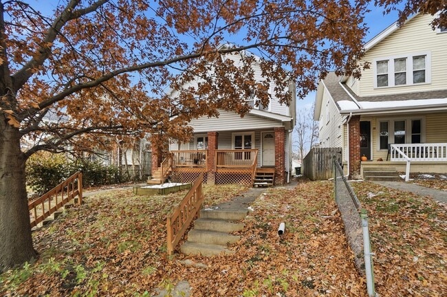 Building Photo - 212 E Hudson St