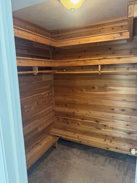Building Photo - 3548 Oakmont Dr