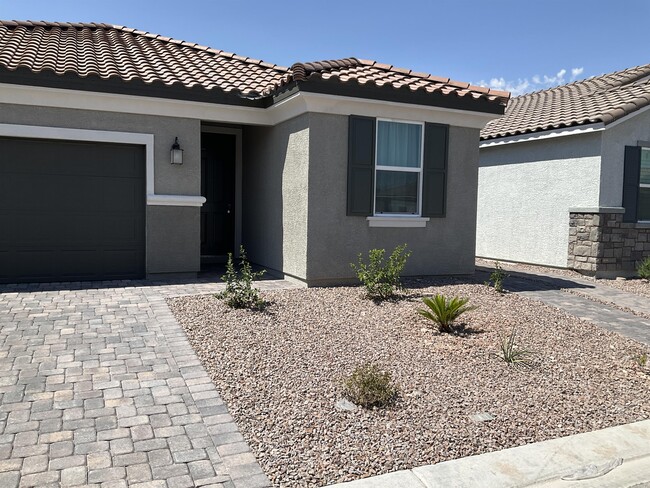 Building Photo - 8957 Lucky Crest St