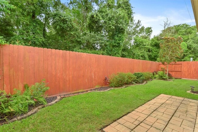 Building Photo - 12806 Pecan Shores Dr