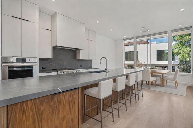 Building Photo - 3619 Springbrook St