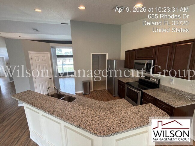 Building Photo - 655 Rhodes Dr