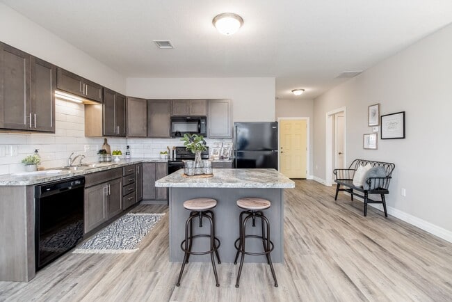 Building Photo - Beautiful Villa in Independent Senior Living Community 55+