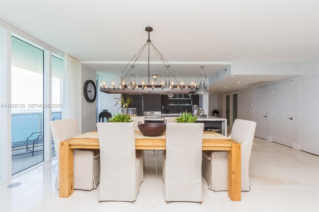 Building Photo - 1830 S Ocean Dr