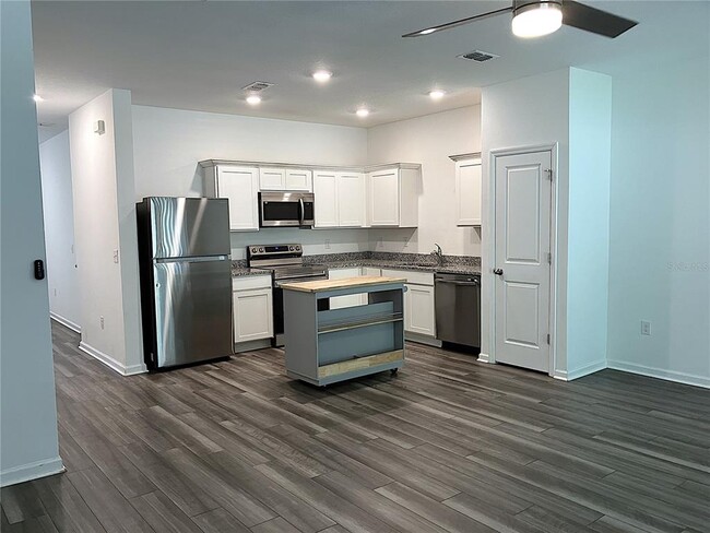 Building Photo - 38061 Elby Ln