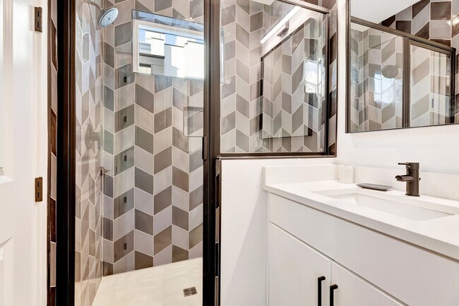 Building Photo - 1313 Baptist World Center Dr