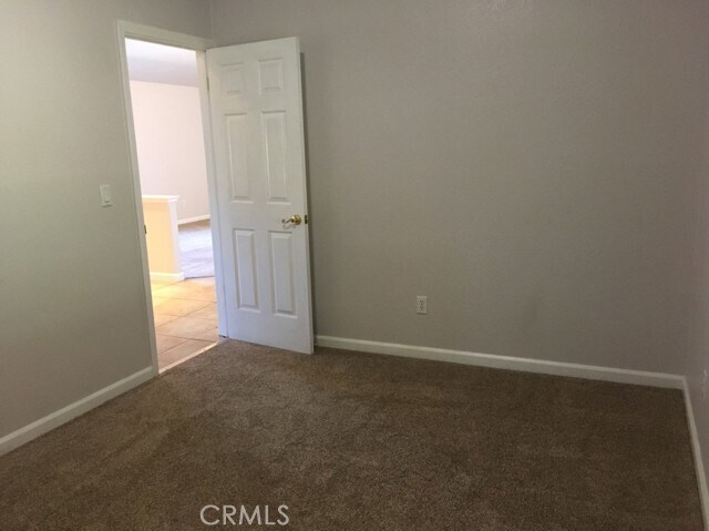 Building Photo - 7095 Fairview Dr