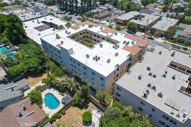 Building Photo - 13941 Sherman Way