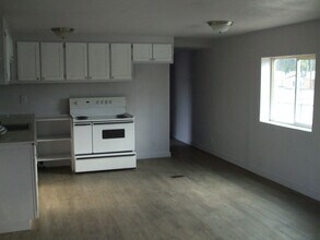 Building Photo - 10600 W Tahiti St
