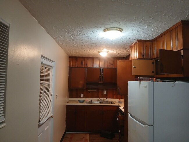 Building Photo - 1510 #1 N. Davis St.