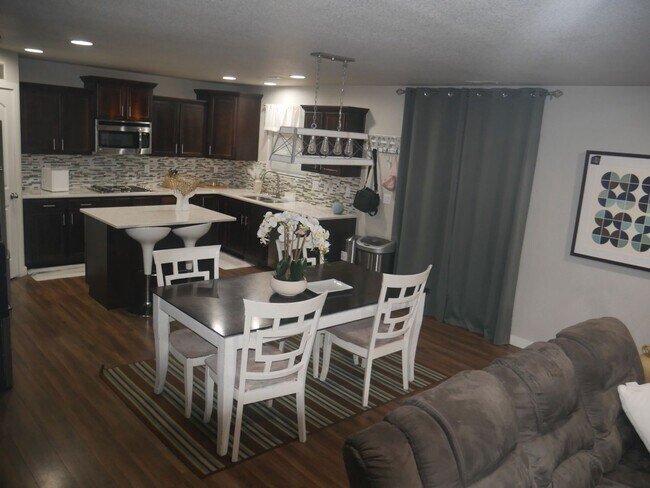 Building Photo - 2 Story Stunner in Widefield - $2750/Mos P...