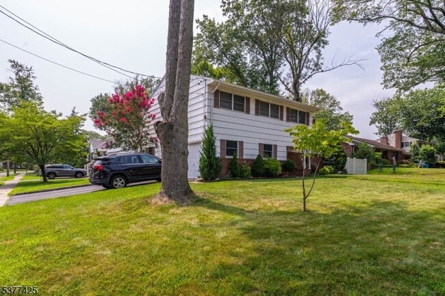 Building Photo - 511 Gallows Hill Rd