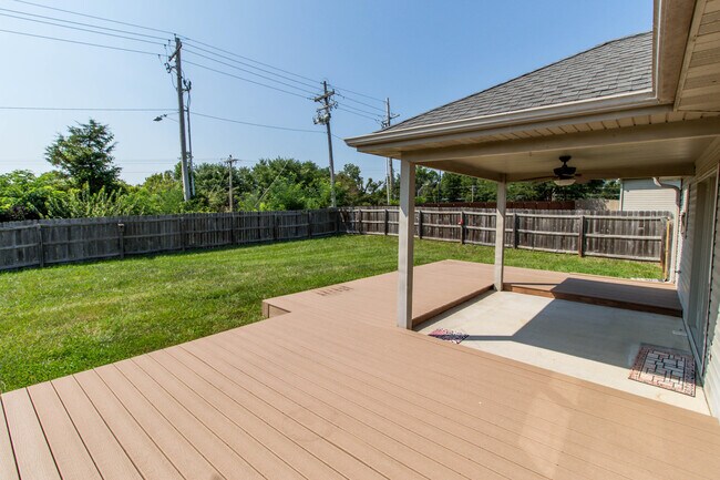 Building Photo - 4800 Burbank Loop