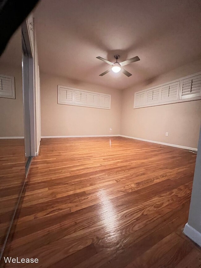 Building Photo - 2 br, 2 bath House - 5369 La Jolla Blvd #15