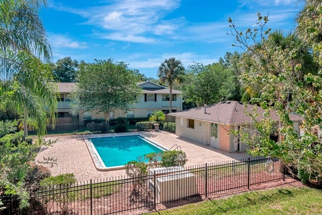 Building Photo - Ground Floor 2 Bedroom 2 Bath - Gated Comm...
