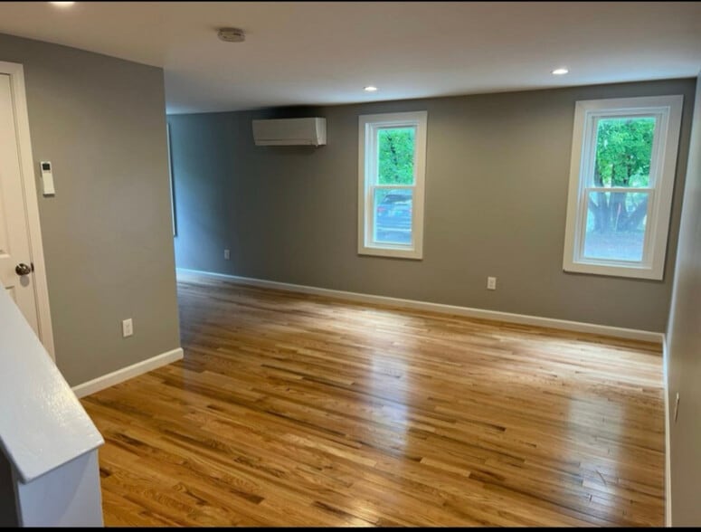 Building Photo - 72-74 3rd St