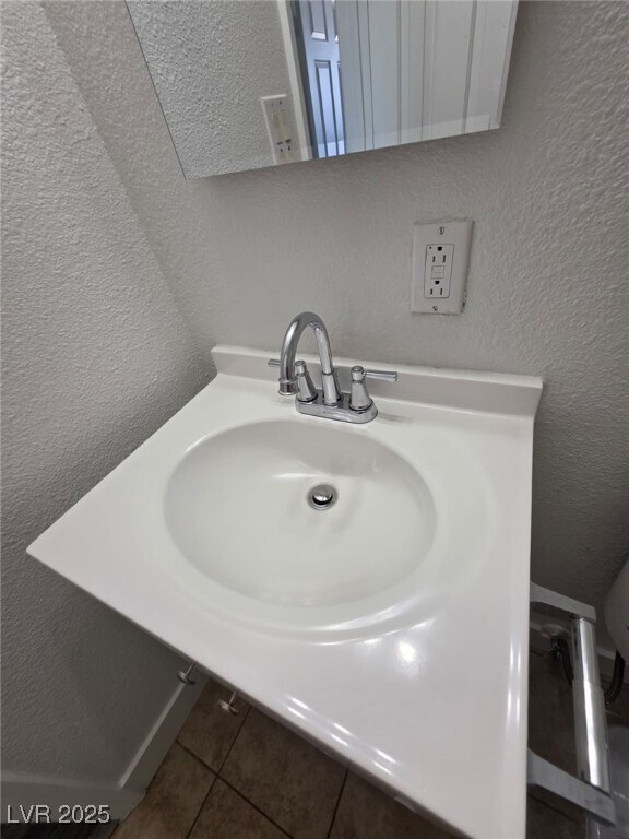 Building Photo - 412 W Monroe Ave