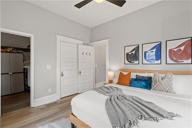 Building Photo - 1412 Allene Ave SW