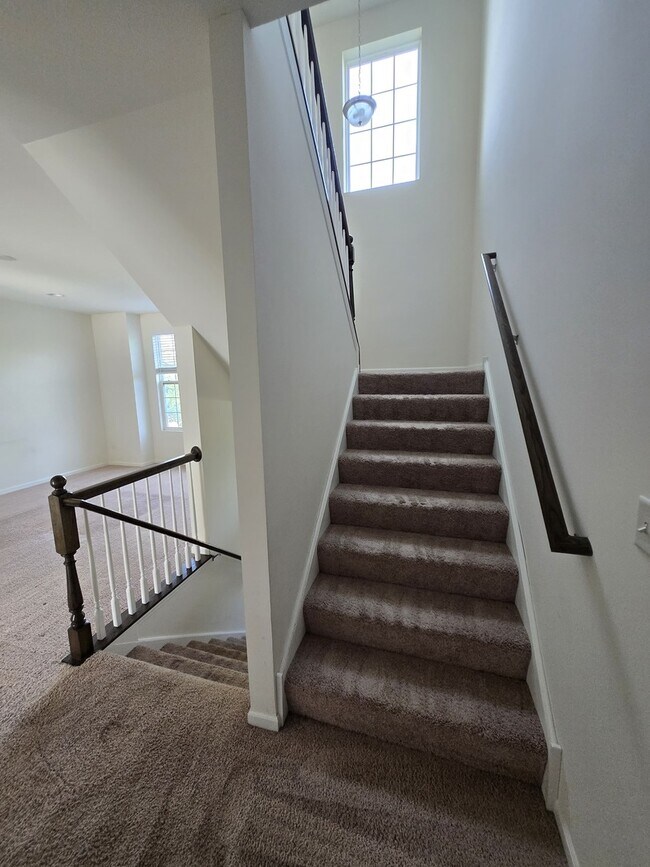Building Photo - 522 Fairway Dr