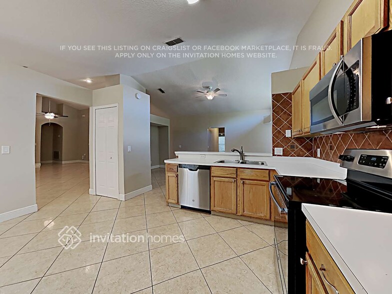 Building Photo - 341 Canby Cir