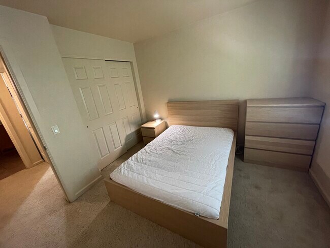 Bed #2 w/brand new full size mattress and furniture - 101 S Players Club Dr