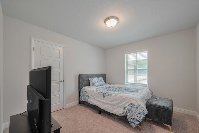 Building Photo - 5323 Vermilion Ct