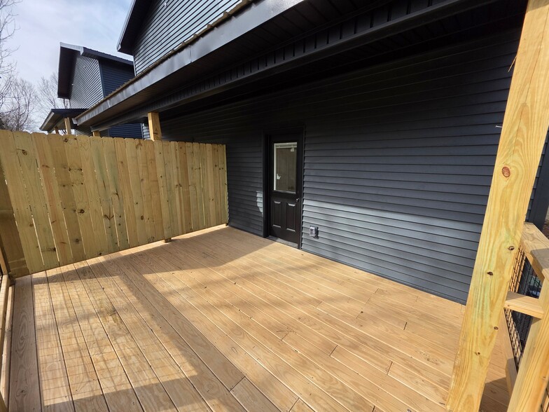 Building Photo - 1903 N Jackson St