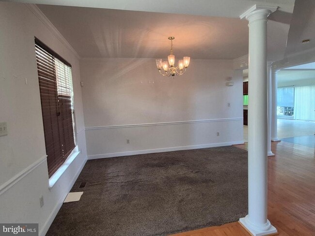 Building Photo - 11701 Fair Oaks Way